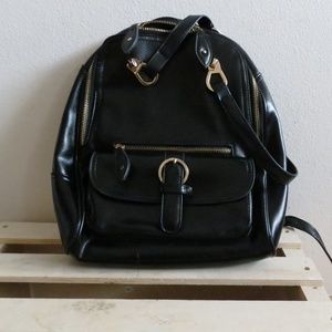 Vintage Leather Women's Convertable Backpack